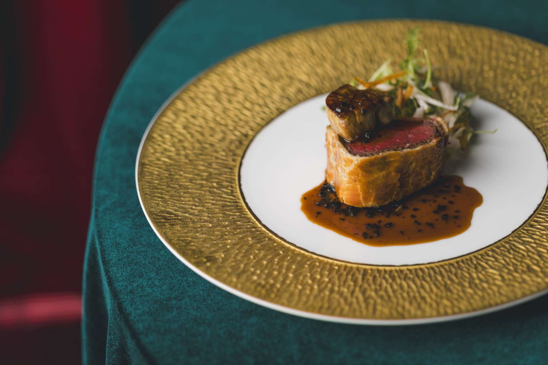 Ōmi beef Wellington, Foie gras and truffle sauce with carrot chips