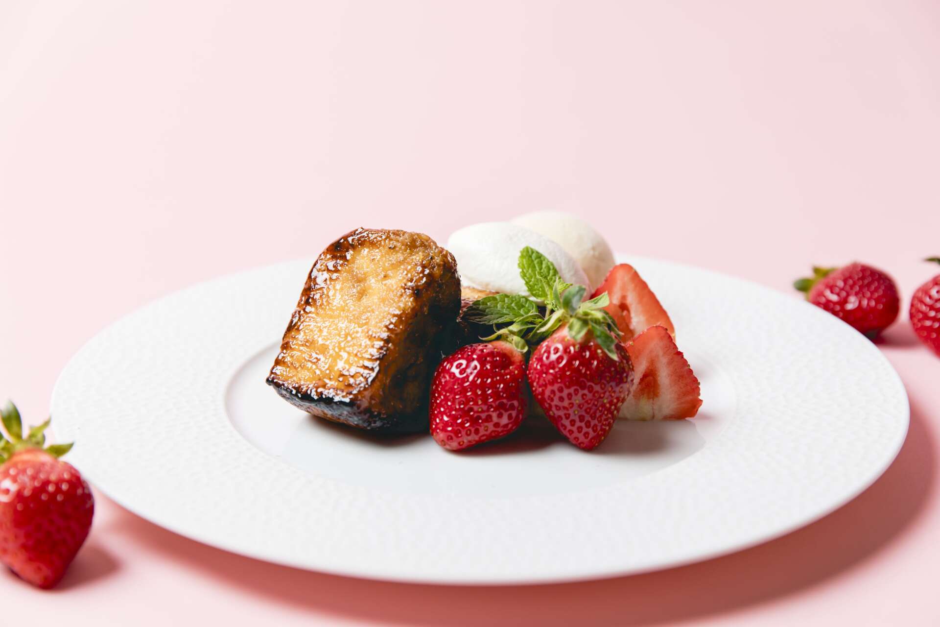 Special French Toast with Amaou strawberry (9 Jan - 29 Feb, 2024)