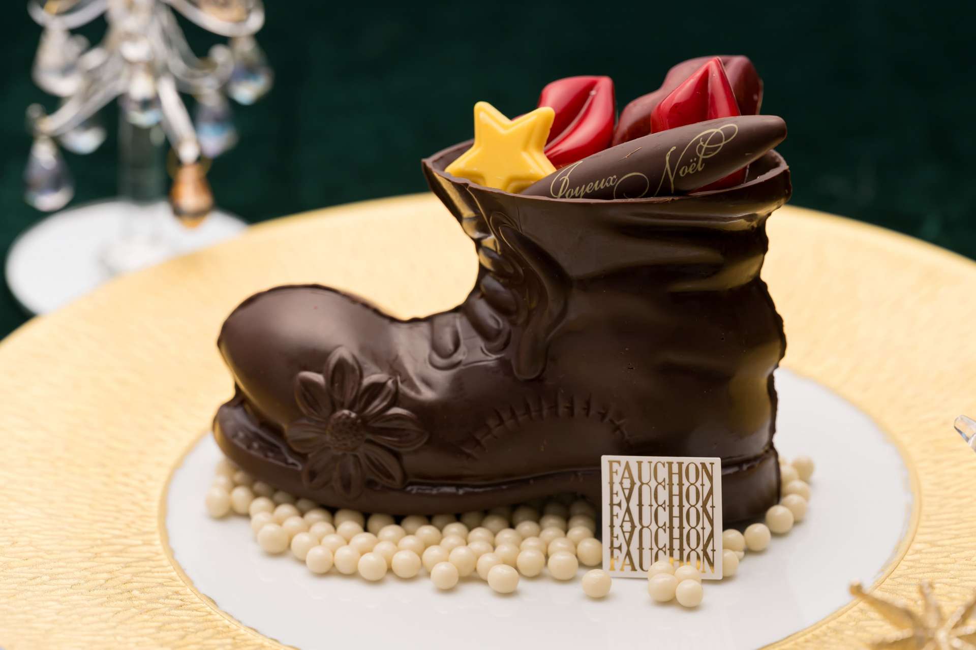 チョコレートアソート「こびとの靴」（高さ約 9cm×幅約 13cm）