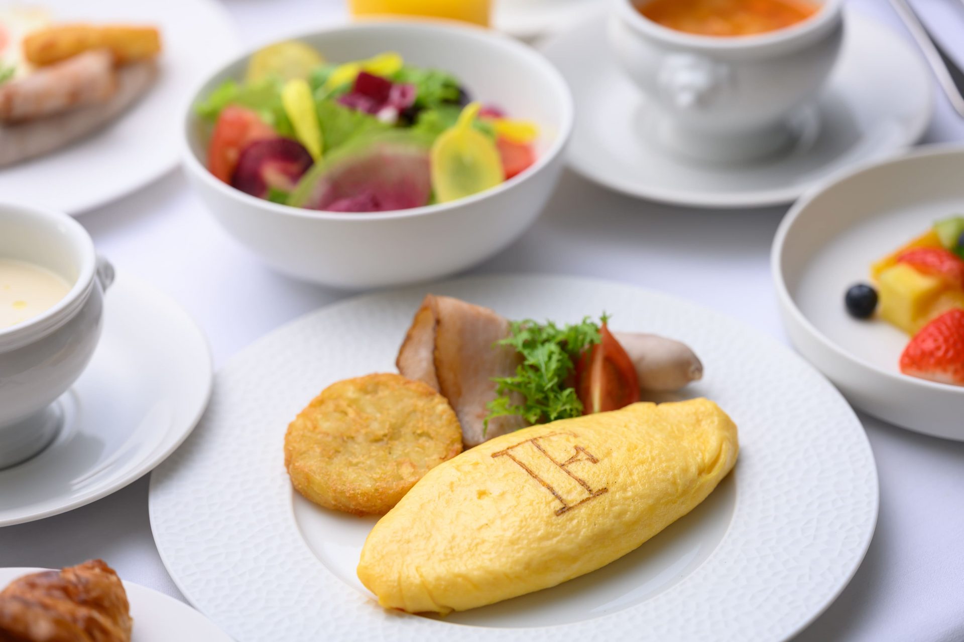 【FAUCHON Retreat】おこもりご褒美ステイ（インルームダイニング・13時レイトチェックアウト等）